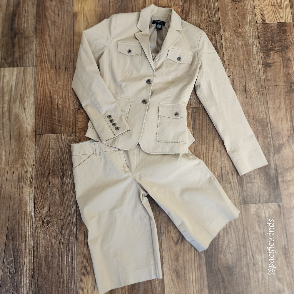 2 PIECE BODY BY VICTORIA BLAZER & BERMUDA SHORTS SET XS & XXS